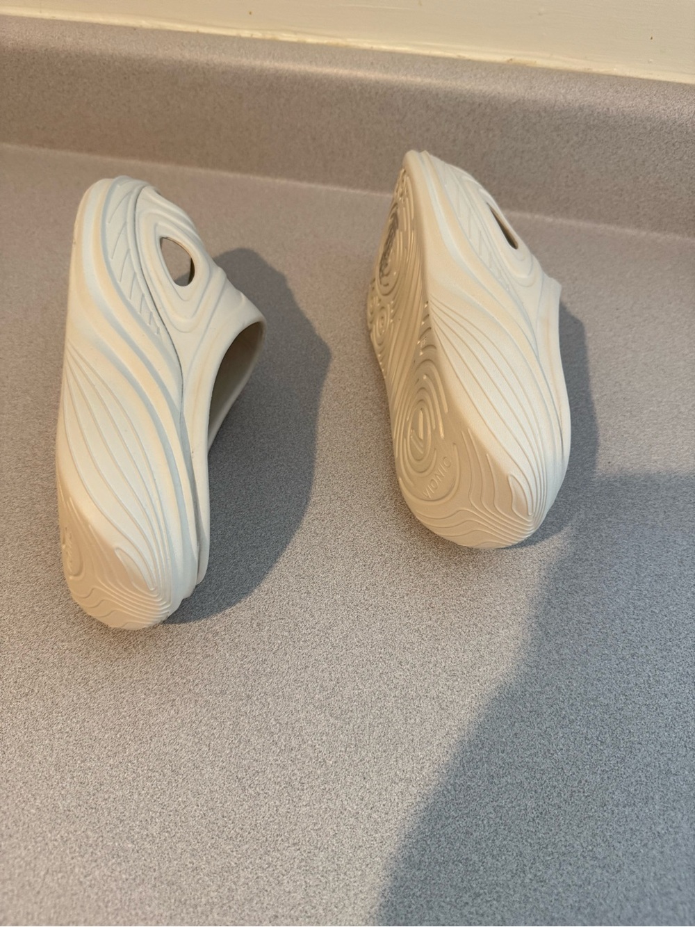 Vionic Cove RX Sandals in Cream - Picture 7 of 7